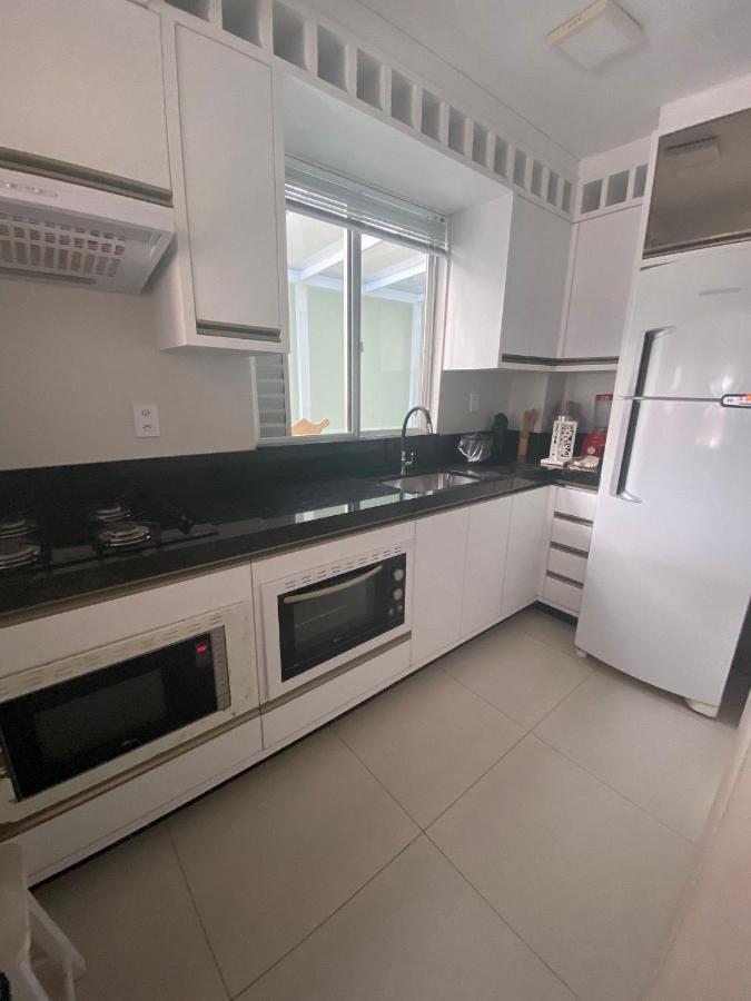 Apartamento 2 dormitórios e sacada 80 mts do mar Balneário Camboriú Exterior foto